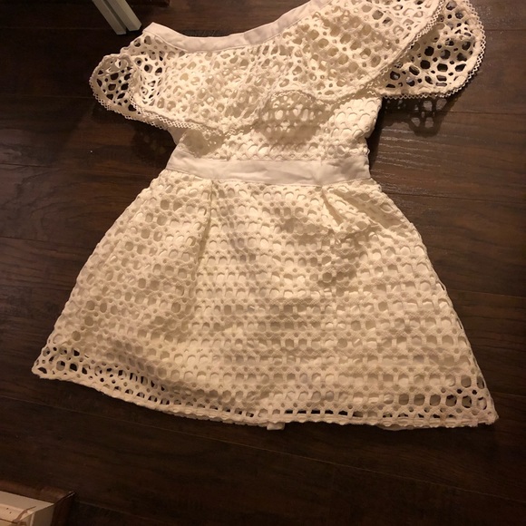 White Ruffle Mini Dress/S - Picture 4 of 6
